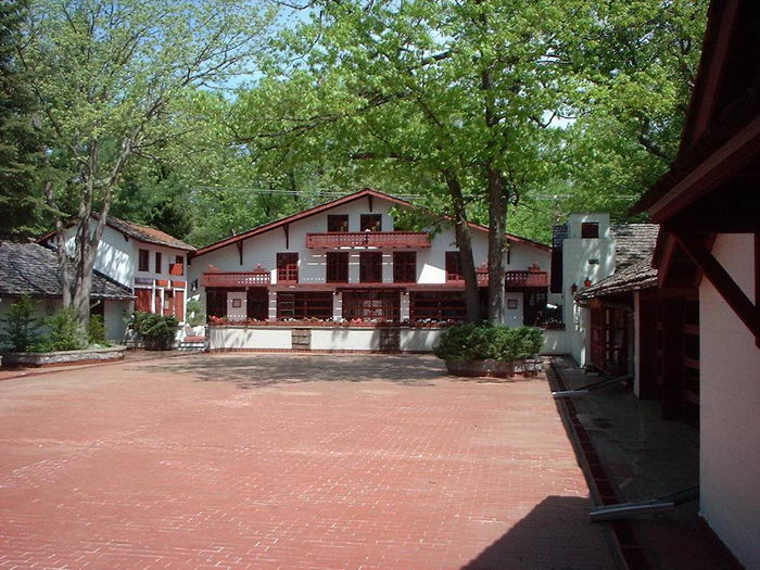 The Music Box - Photo From Enchantedmusicbox Blogspot Com (newer photo)